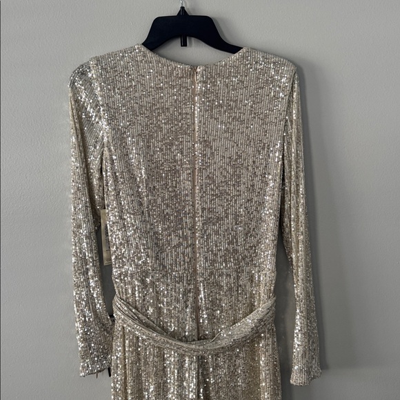 Eliza J Sequined Jumpsuit Brand New with Tags Size 6 - Picture 10 of 13